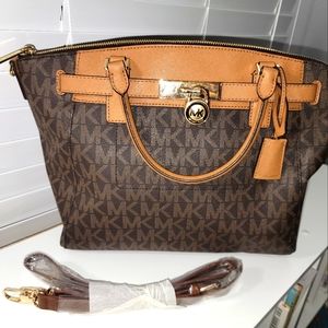 Michael Kors signature bag. Never been used.